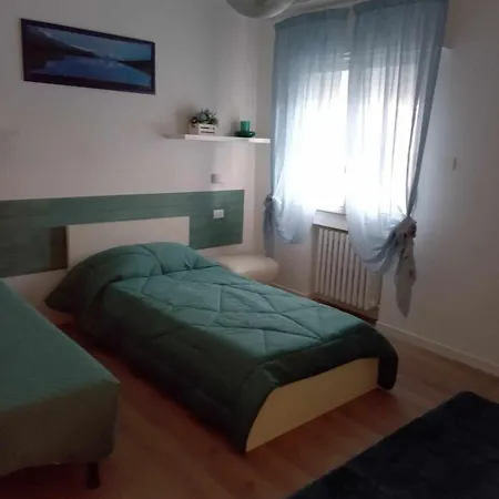 Oda ve Kahvaltı Violetta