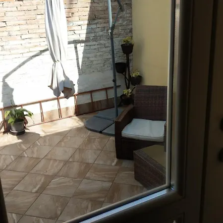 Violetta Oda ve Kahvaltı