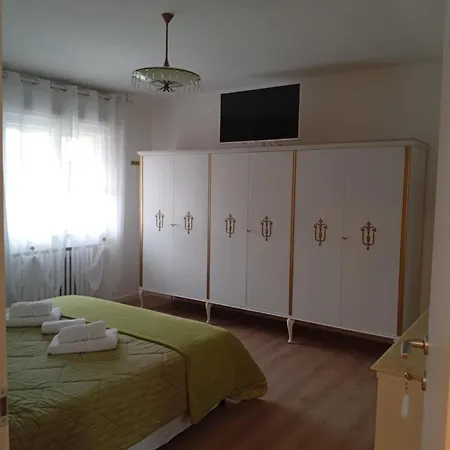 Violetta Bed & Breakfast